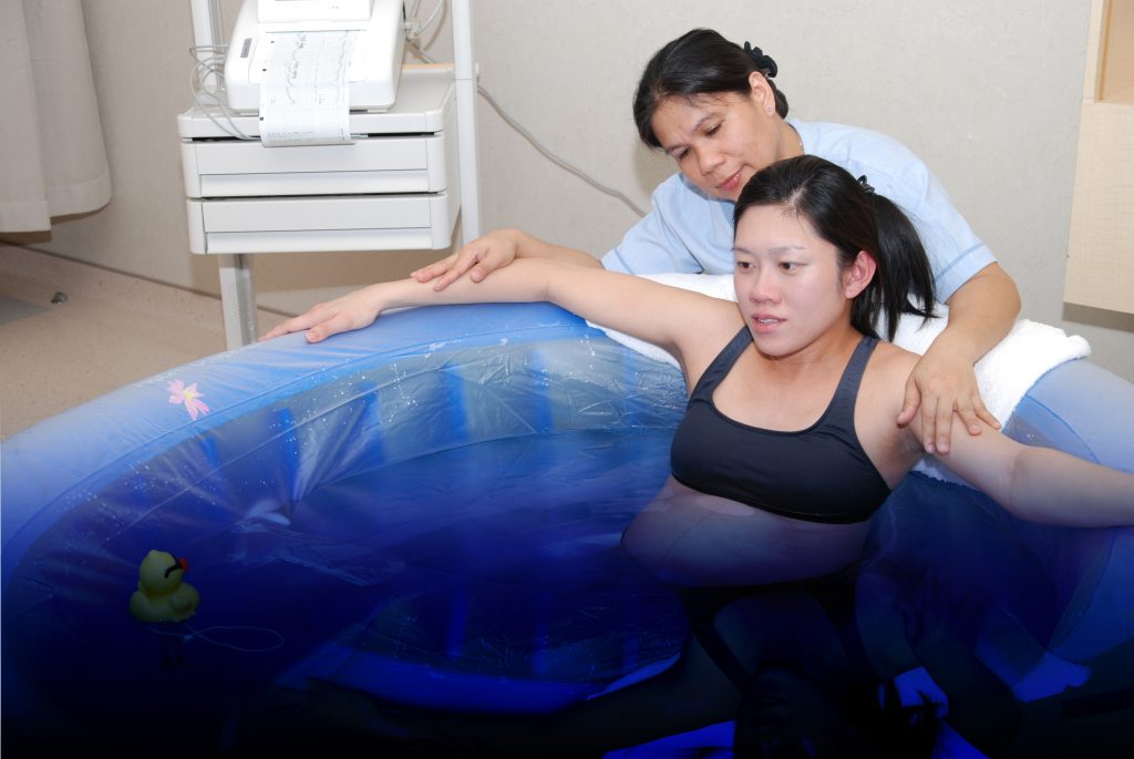 risks-and-benefits-of-water-birth