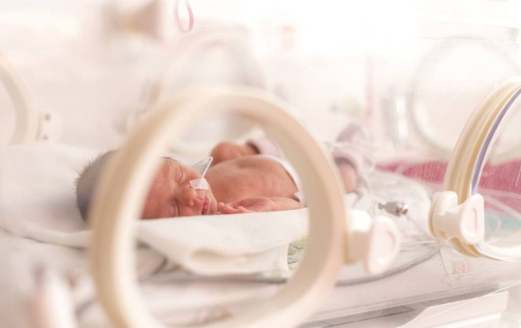pregnancy-risk-factors-early-delivery-premature-birth